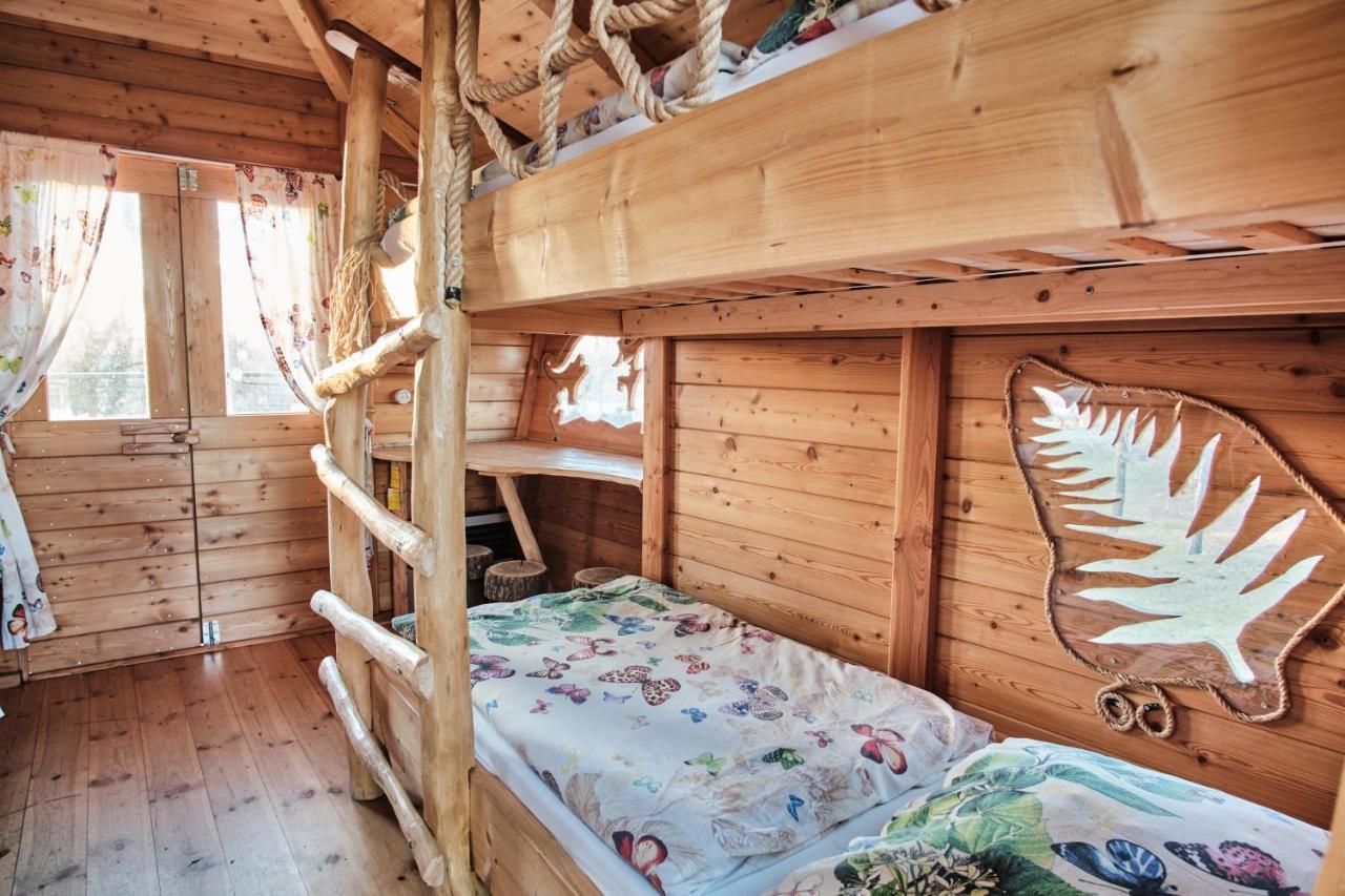 Вілла Treehouse Kremilek Jesenice  Екстер'єр фото